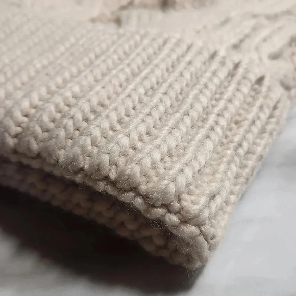 CALIA CABLE  KNIT POM BEANIE COLOR IS NATURAL - Picture 5 of 6